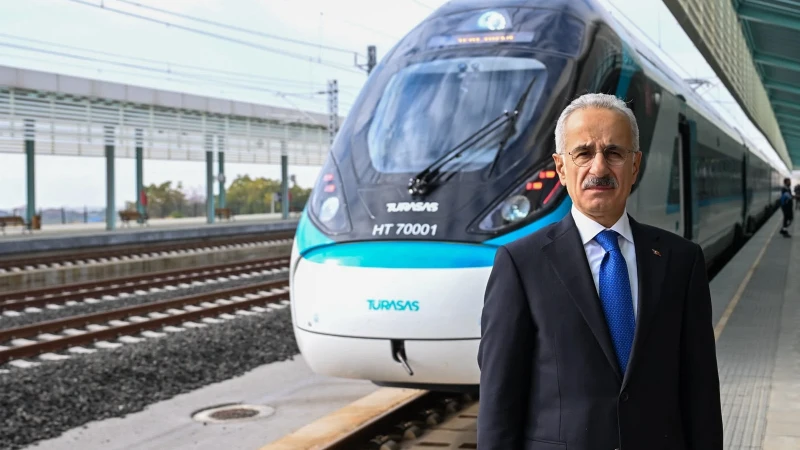 Bakan Uraloğlu açıkladı: Milli Hızlı Tren 2027’nin ilk çeyreğinde seferlere başlayacak